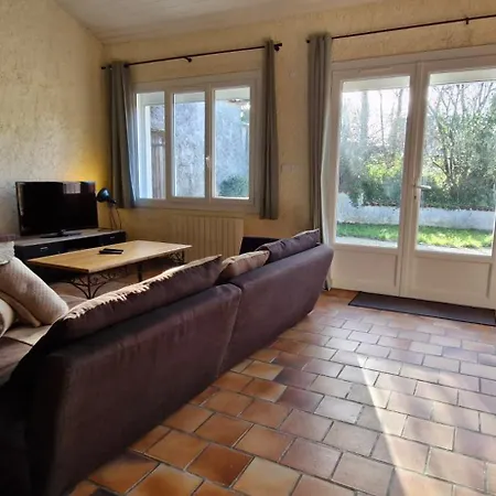 De Charme Renove Avec Jardin Et Parking * Niort